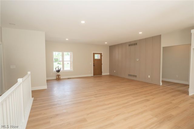 4327 Skycrest Drive NW, Canton, OH 44718