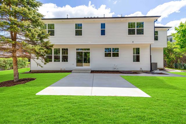 23084 N Prairie Lane, Lincolnshire, IL 60069