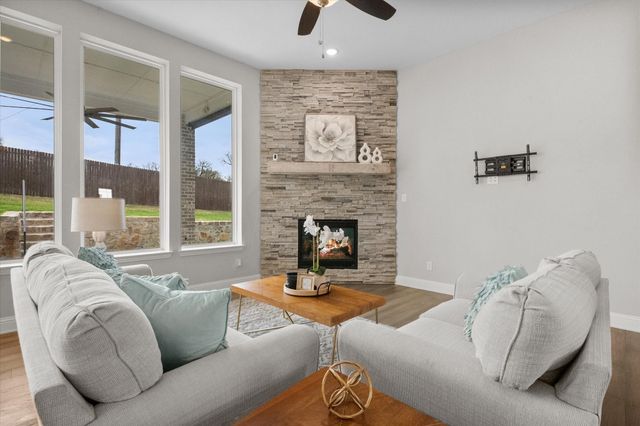 157 Fairweather Drive, Burleson, TX 76028