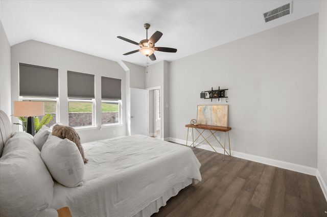 157 Fairweather Drive, Burleson, TX 76028