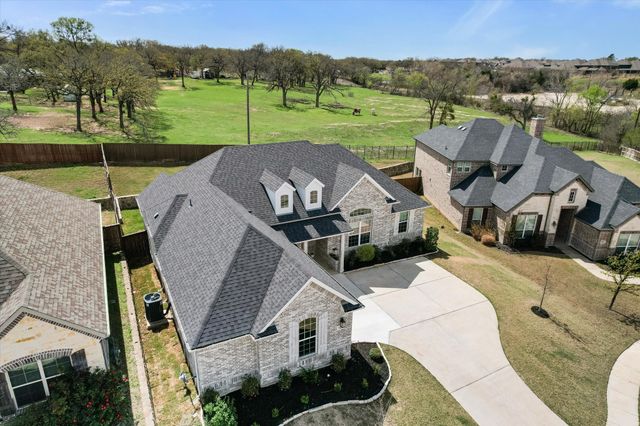 157 Fairweather Drive, Burleson, TX 76028