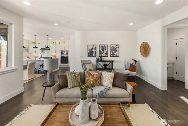 817 211th Place SE, Bothell, WA 98021