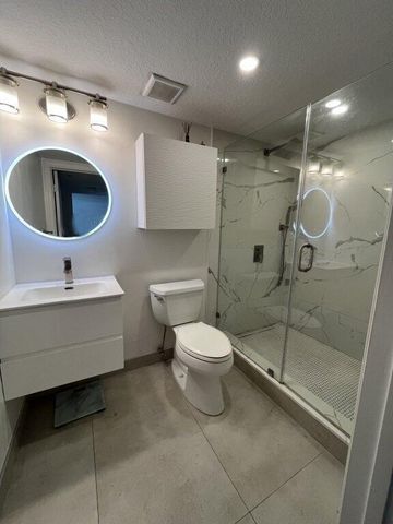 713 Villa Circle, Boynton Beach, FL 33435