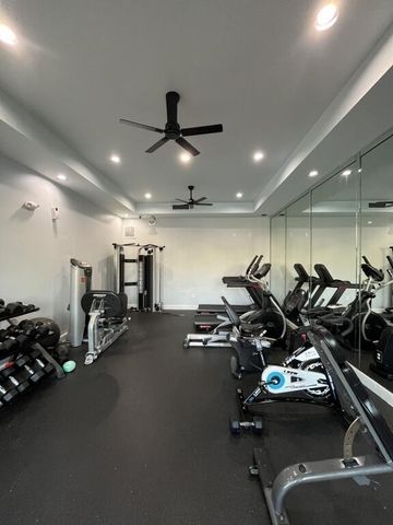 713 Villa Circle, Boynton Beach, FL 33435