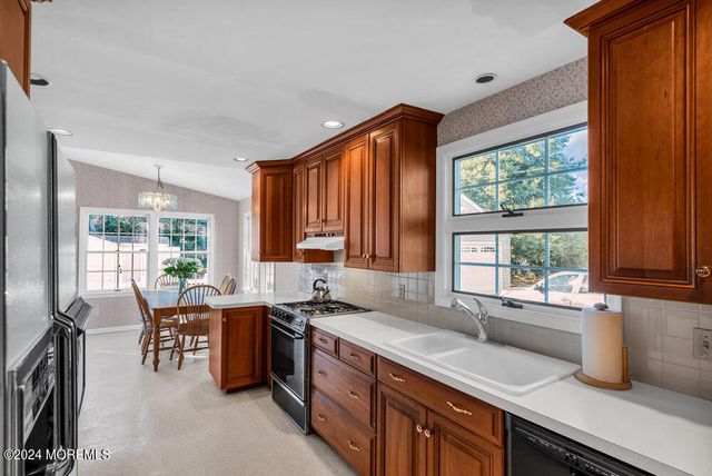 310 Brooklyn Boulevard, Sea Girt, NJ 08750