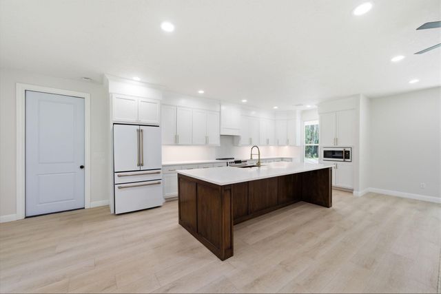 17397 Woodforest Drive, Waller, TX 77484