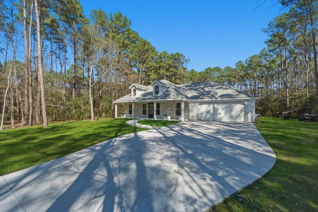 17397 Woodforest Drive, Waller, TX 77484