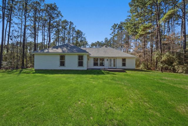 17397 Woodforest Drive, Waller, TX 77484