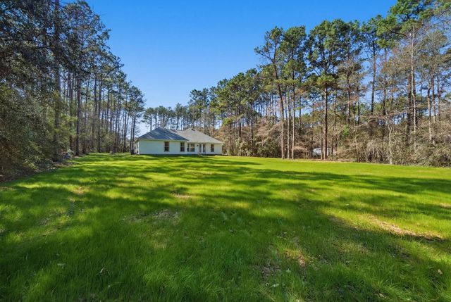 17397 Woodforest Drive, Waller, TX 77484