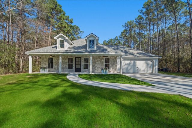 17397 Woodforest Drive, Waller, TX 77484