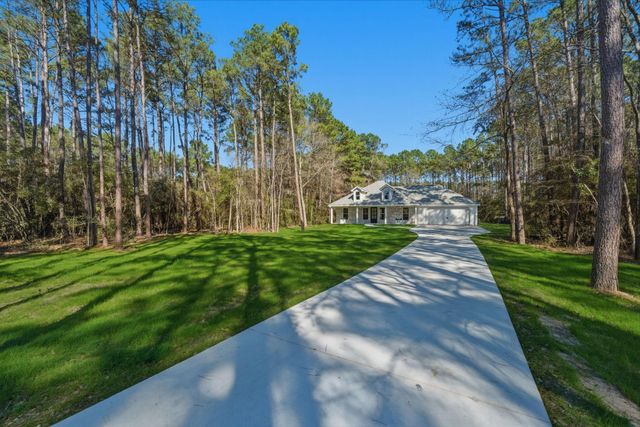 17397 Woodforest Drive, Waller, TX 77484