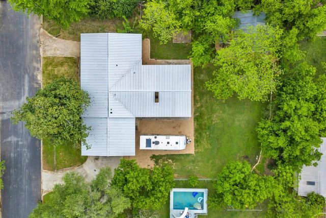 407 E Kerr ST, Burnet, TX 78611