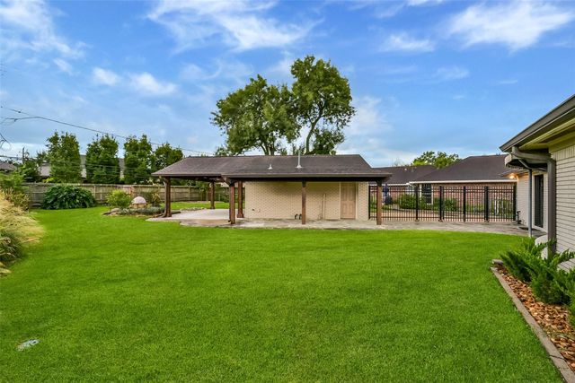 16005 Jersey Drive, Jersey Village, TX 77040