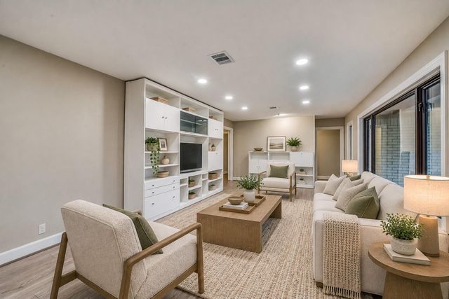 16005 Jersey Drive, Jersey Village, TX 77040