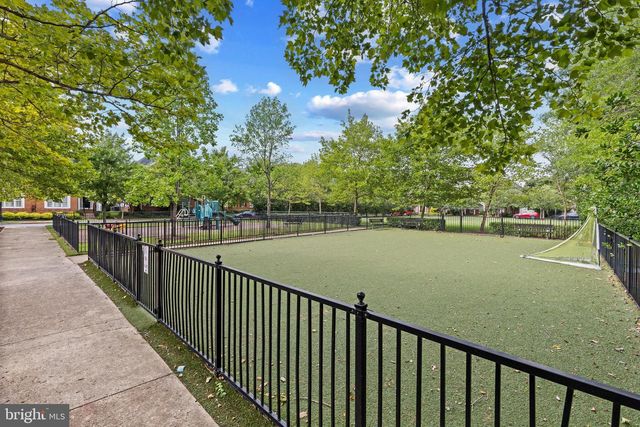 716 PEARSON POINT PL, Annapolis, MD 21401