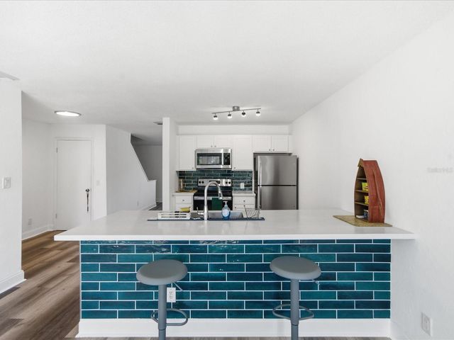 9009 TUDOR DRIVE G206, Tampa, FL 33615