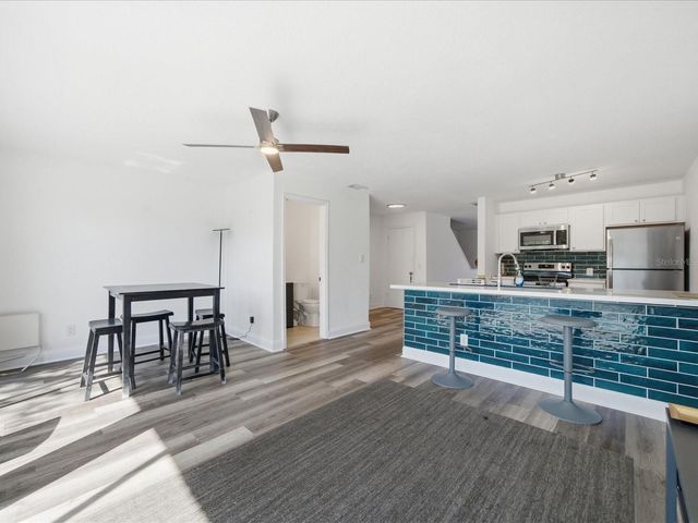 9009 TUDOR DRIVE G206, Tampa, FL 33615