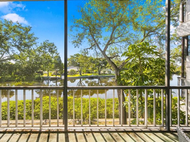 9009 TUDOR DRIVE G206, Tampa, FL 33615