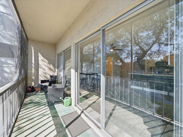9009 TUDOR DRIVE G206, Tampa, FL 33615