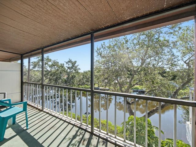 9009 TUDOR DRIVE G206, Tampa, FL 33615