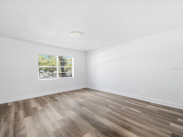 9009 TUDOR DRIVE G206, Tampa, FL 33615