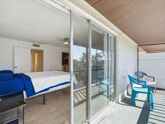 9009 TUDOR DRIVE G206, Tampa, FL 33615