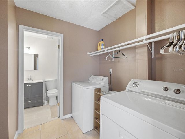 9009 TUDOR DRIVE G206, Tampa, FL 33615