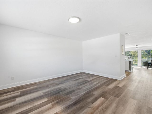 9009 TUDOR DRIVE G206, Tampa, FL 33615