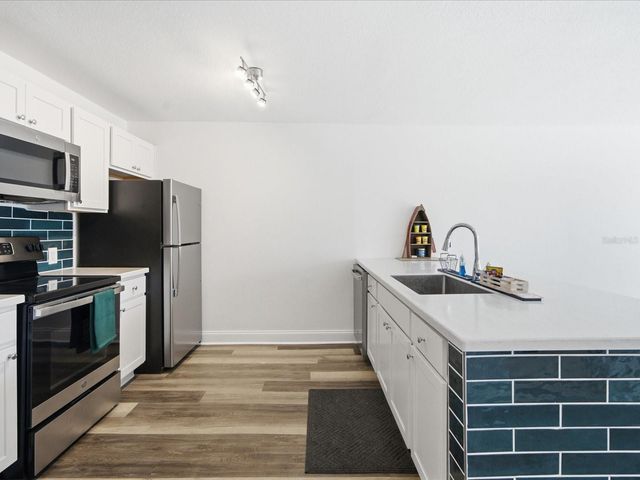 9009 TUDOR DRIVE G206, Tampa, FL 33615