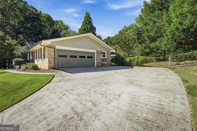 669 Foxcliffe Court SE, Smyrna, GA 30082