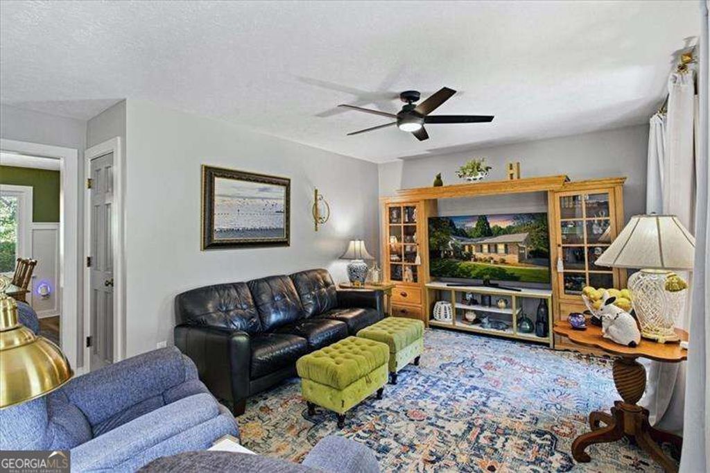 669 Foxcliffe Court SE, Smyrna, GA 30082 — photo 3