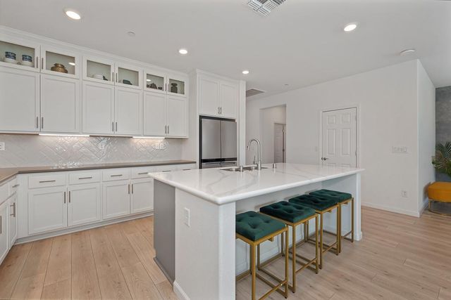 200 Akashi Ct, Lincoln, CA 95648