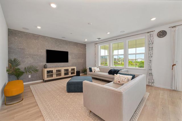 200 Akashi Ct, Lincoln, CA 95648