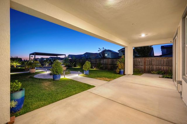 200 Akashi Ct, Lincoln, CA 95648