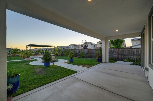 200 Akashi Ct, Lincoln, CA 95648