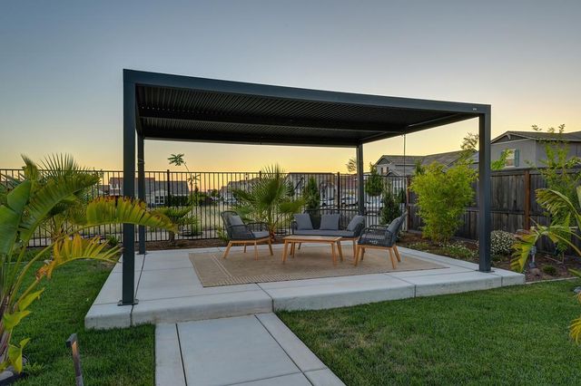 200 Akashi Ct, Lincoln, CA 95648