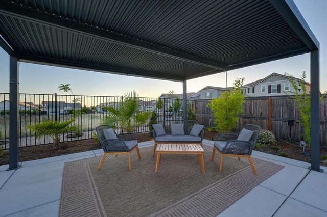 200 Akashi Ct, Lincoln, CA 95648
