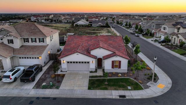 200 Akashi Ct, Lincoln, CA 95648