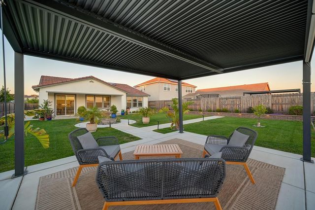 200 Akashi Ct, Lincoln, CA 95648
