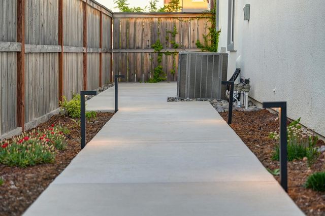 200 Akashi Ct, Lincoln, CA 95648