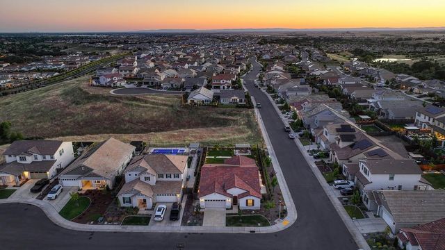 200 Akashi Ct, Lincoln, CA 95648