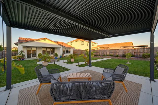 200 Akashi Ct, Lincoln, CA 95648