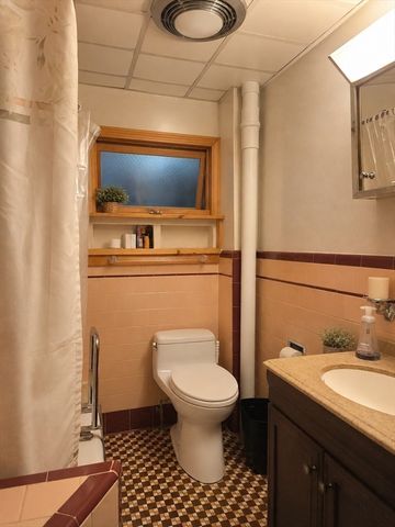 35 Maple St, Millbury, MA 01527
