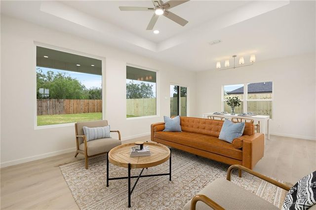 10201 Espada Drive, Edinburg, TX 78541