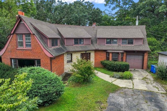 206 N Bonnie Brae Avenue, Elmhurst, IL 60126