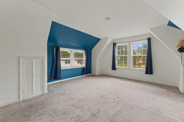 206 N Bonnie Brae Avenue, Elmhurst, IL 60126