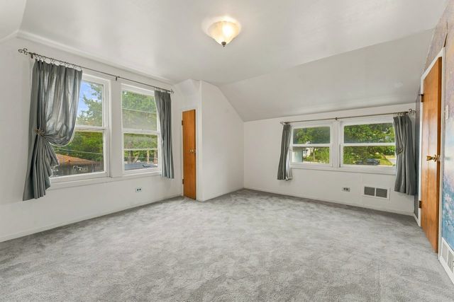 206 N Bonnie Brae Avenue, Elmhurst, IL 60126