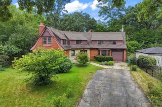 206 N Bonnie Brae Avenue, Elmhurst, IL 60126