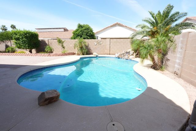 16182 N 157th Drive, Surprise, AZ 85374