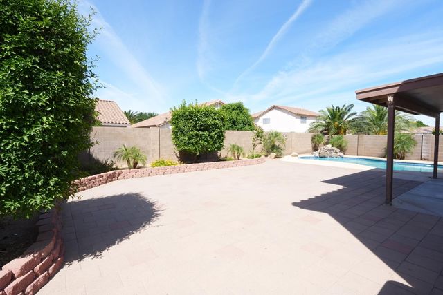 16182 N 157th Drive, Surprise, AZ 85374